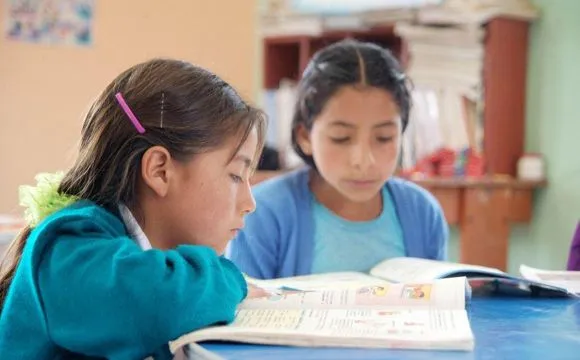 Proyecto en Perú: Aprender a leer, leyendo | Travel Club Solidario