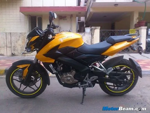 Pulsar 200 NS Ownership Report By Nirmith | MotorBeam