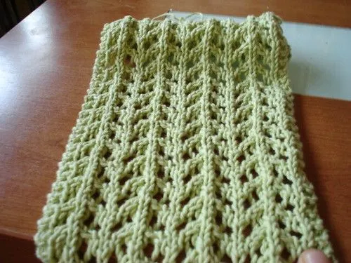 Finished Objects: Green scarf