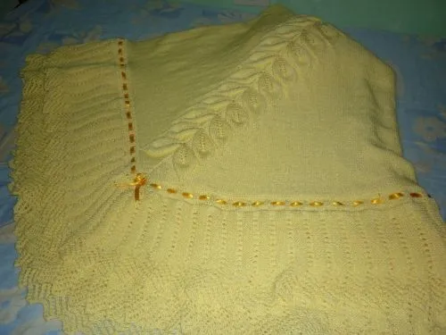 Modelos de colchas tejidas a crochet para bebé y sus descripciones ...