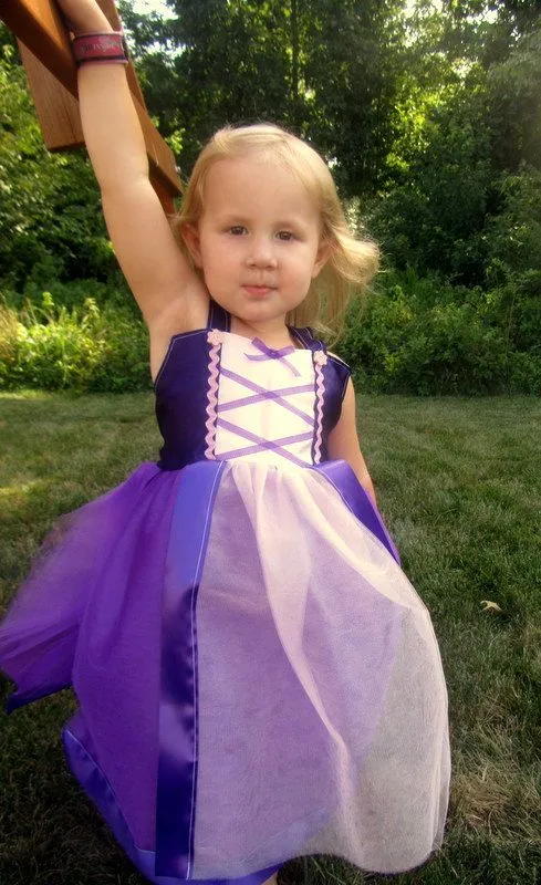 Púrpura rayado púrpura de la chispa Rapunzel princesa del vestido ...