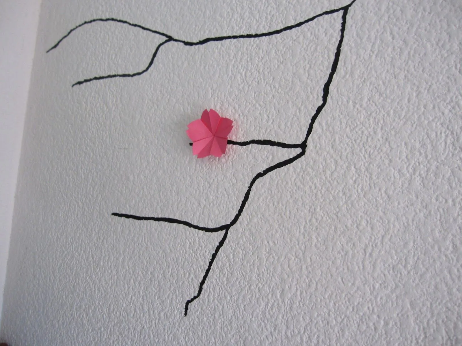 Quiero vivir todo lo que me de curiosidad: Árbol en la pared Quiero vivir todo lo que me de curiosidad: Árbol en la pared