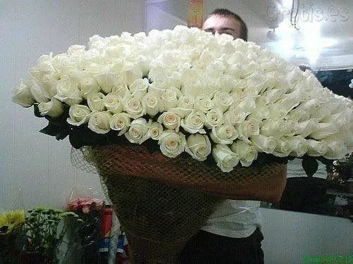 Ramo de rosas gigante blancas - Imagui