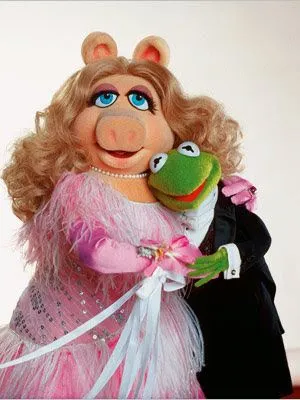 la rana rene y miss piggy el show de los muppets este es un duo de ...