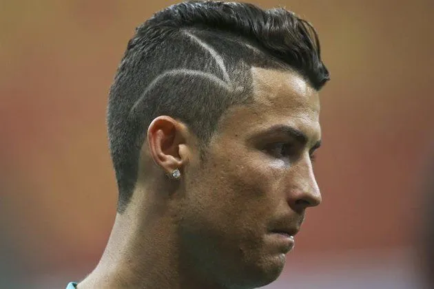 La razón del extraño corte de pelo de Cristiano Ronaldo - Taringa!