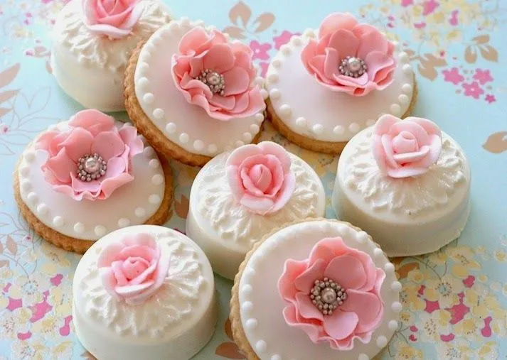 Receta - Cómo decorar galletas con Royal Icing o Glasa Receta - Cómo decorar galletas con Royal Icing o Glasa