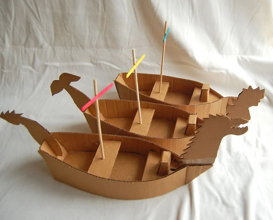 Reciclar Cartón haciendo barcos pequeños. | Quiero más diseño