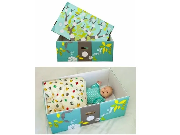 Los recién nacidos de Finlandia duermen en cajas de cartón para ...