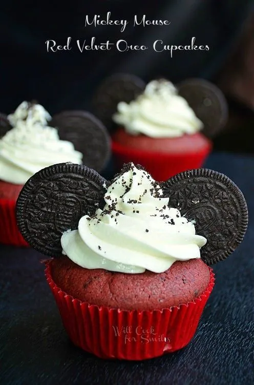Red Velvet Oreo Cupcakes - Will Cook For Smiles Red Velvet Oreo Cupcakes - Will Cook For Smiles