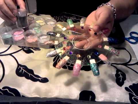 Como reusar un cd's para un muestrario de uñas(:) - YouTube