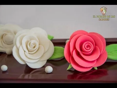 Como hacer rosas de fondant. EL PARAISO DE LOS SABORES - YouTube