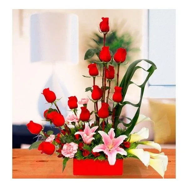 Arreglos florales on Pinterest | Red Roses, Amor and Valentines Day