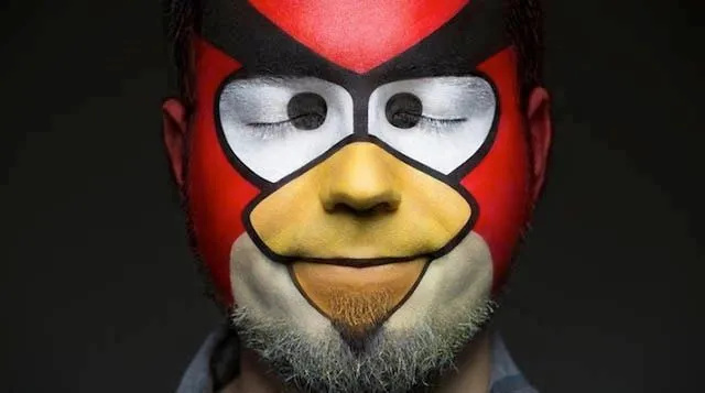 Rostros pintados de forma surrealista nos hacen cuestionar lo que ... Rostros pintados de forma surrealista nos hacen cuestionar lo que ...