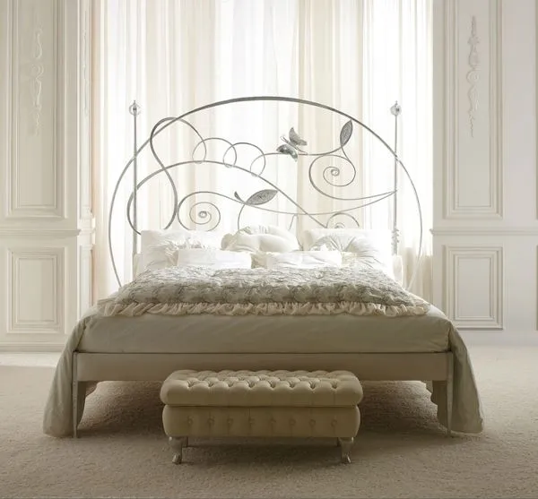 Rustik chateaux: Dormitorio muy chic con camas de hierro antiguas ...