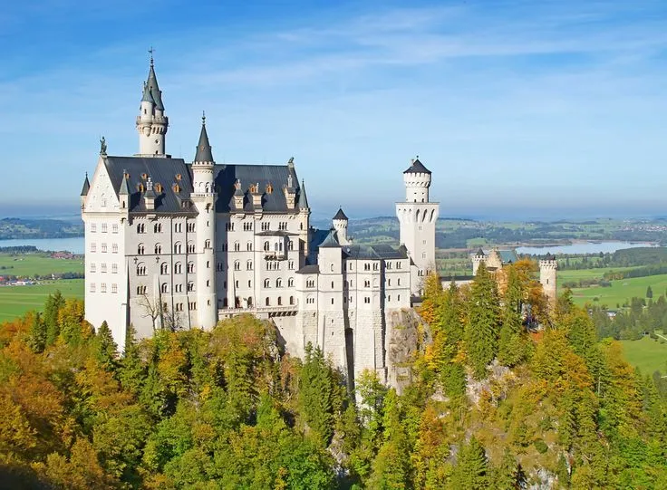 SABÍAS QUE... el castillo de Neuschwanstein (Alemania), fue la ...