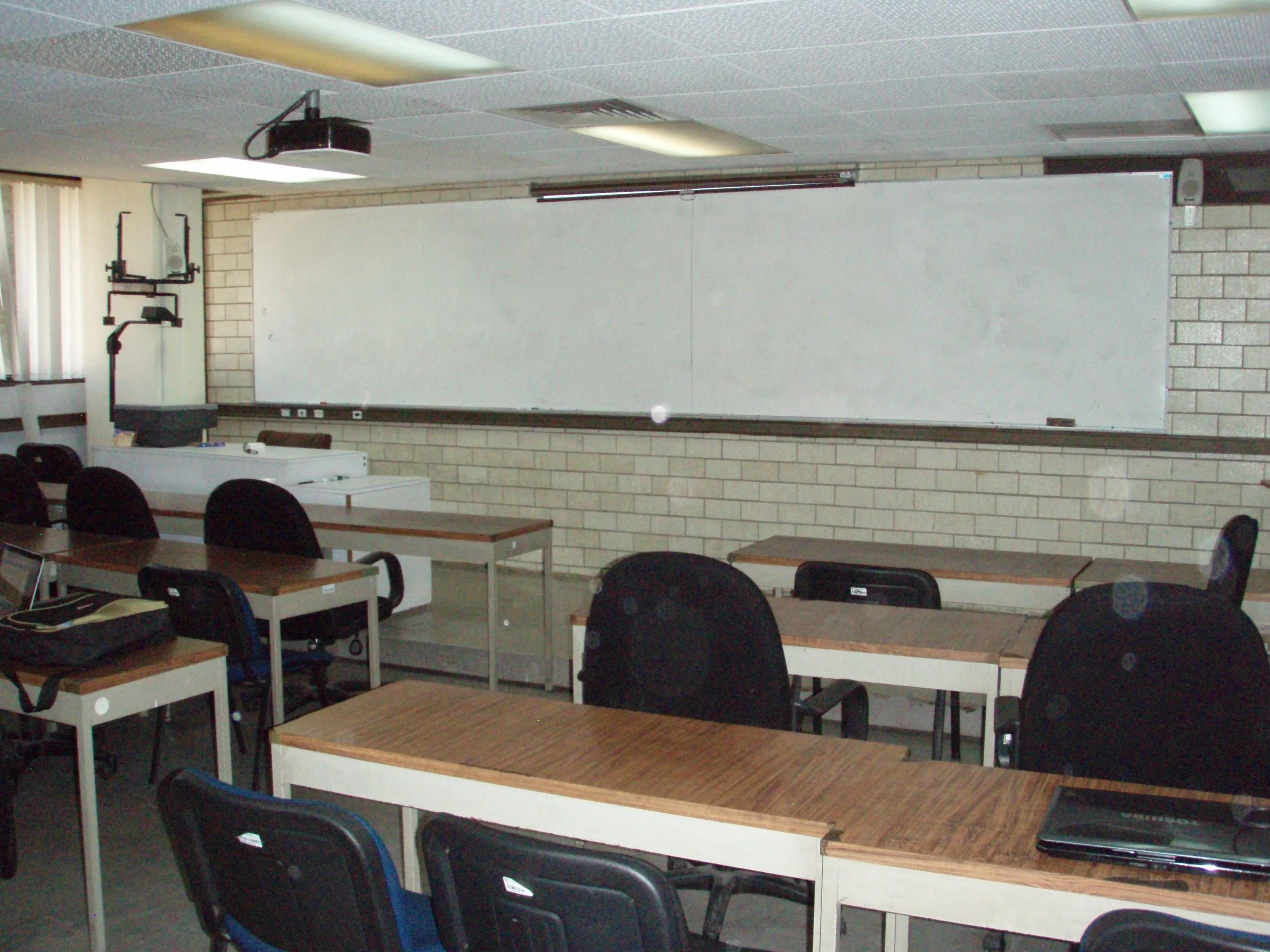 Salones de clases | Departamento de Computación Salones de clases | Departamento de Computación