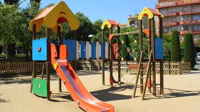 Son seguros los parques infantiles de las ciudades? - ABC.es