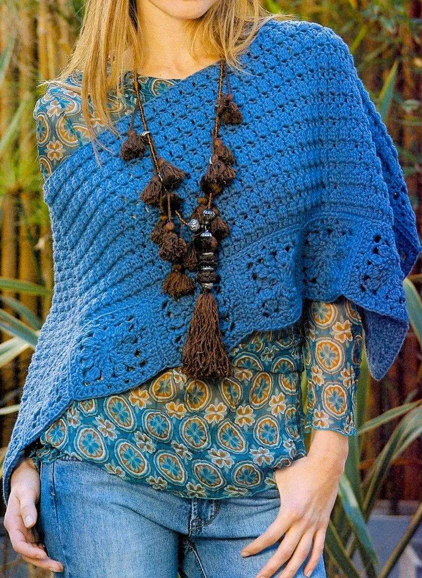  ... semigorda tejida simple, en color azulino. Aguja de crochet ? 5