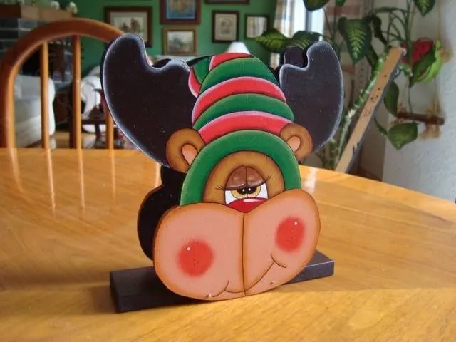 Servilletero navideño de reno, elaborado en madera. Escoge el ...