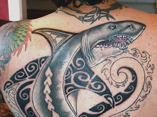 Significado de los Tatuajes de Tiburones | Tatuajes y Tattoos