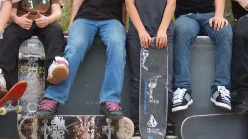 skaters.jpg skaters.jpg