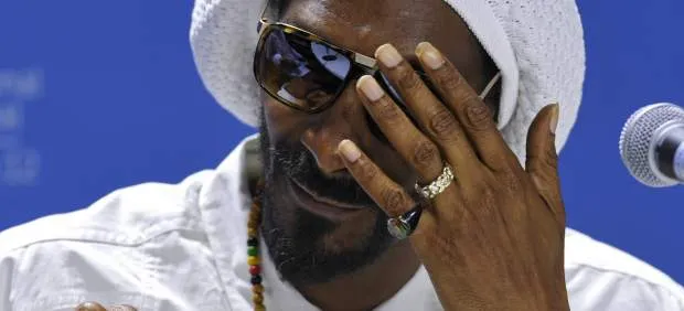 Snoop Dogg se cambia el nombre y deja el rap para abrazar el ...