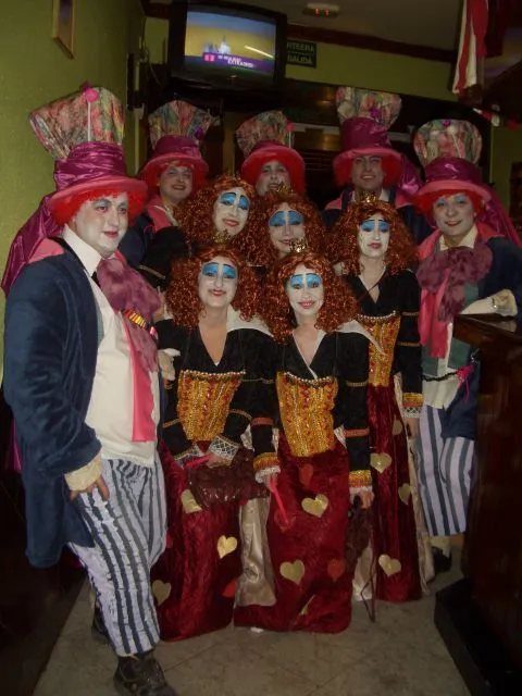 Sombrereros locos y reinas de corazones | fotos de Carnavales 2011 Sombrereros locos y reinas de corazones | fotos de Carnavales 2011