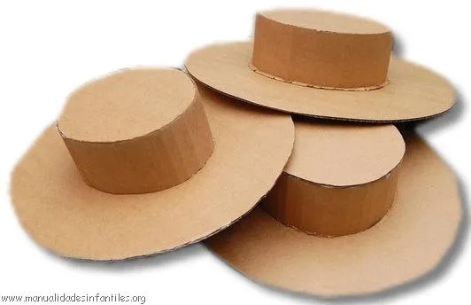 Sombrero de gaucho de cartón para el 25 de mayo | Manualidades ...