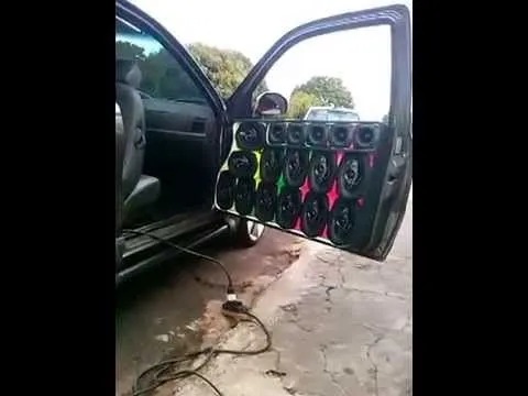 Sonido Potente de camioneta 2014 - YouTube