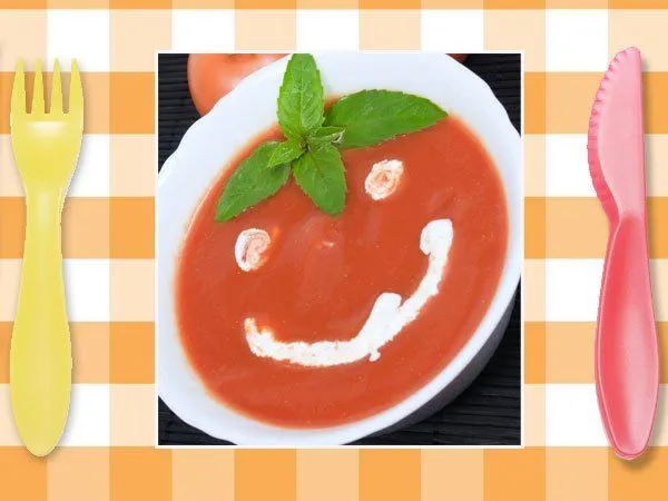 Sopa de tomate. Recetas rápidas para niños