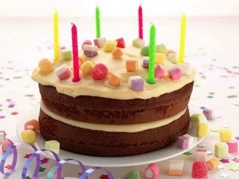 como soplar velas de una tarta correctamente - YouTube