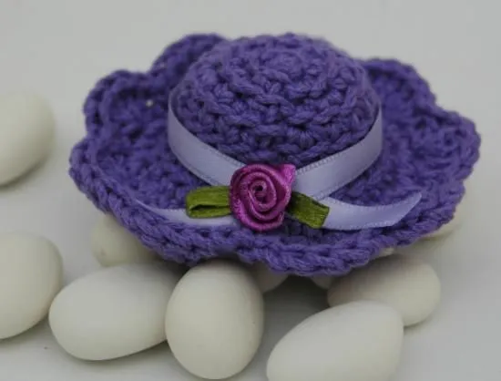 Wedding souvenir - crochet hat -recordatorio para boda -gorrito de ...