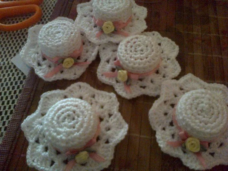 gorritos a crochet para souvenirs | tejidos | Pinterest ...