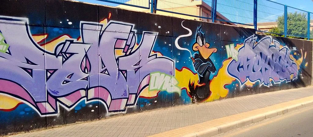 Spanish Graffitti - Looney Tunes - Daffy Duck | Flickr - Photo ... Spanish Graffitti - Looney Tunes - Daffy Duck | Flickr - Photo ...