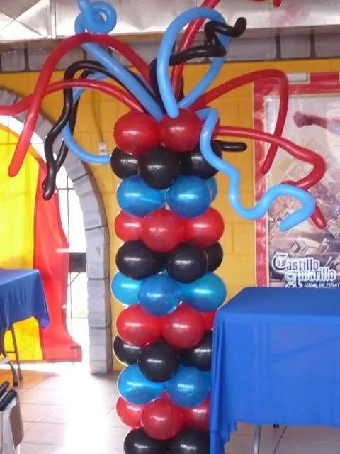 Decoración con globos hombre araña - Imagui