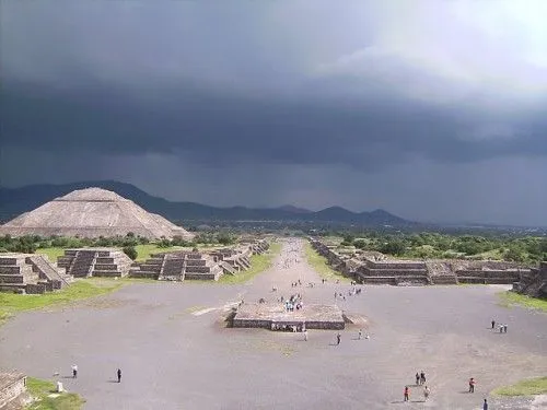 Sube la pirámide del Sol y la Luna de Teotihuacán - 3viajes