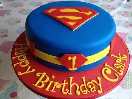 Superman Cakes on Pinterest | Superman Birthday Cakes, Superman ...