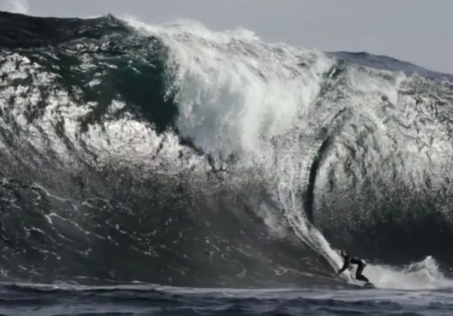 Surfeando Olas gigantes en AustraliaMUNDOFLANEUR.COM ...