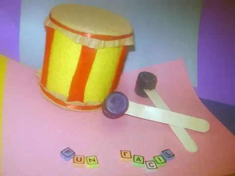 Como hacer un tambor de juguete con materiales reciclados - YouTube