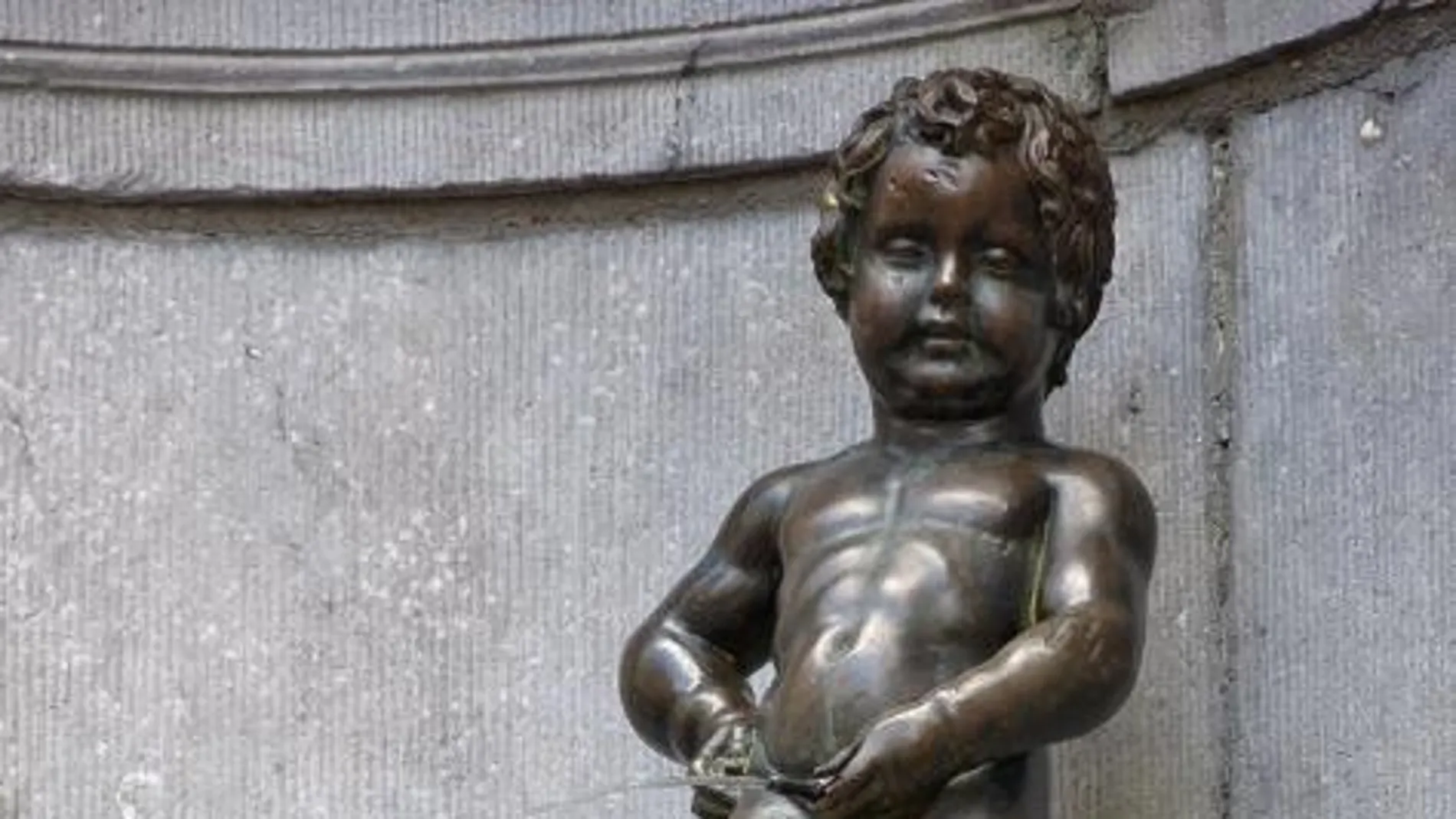 Por qué existen tantas estatuas de niños haciendo pis? Por qué existen tantas estatuas de niños haciendo pis?