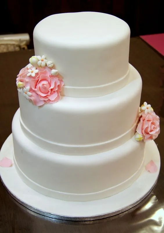 Tarta boda sencilla y elegante | wedding cakes | Pinterest
