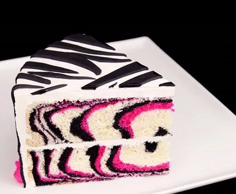 Cómo hacer una tarta de cebra rosa para tu fiesta Monster High