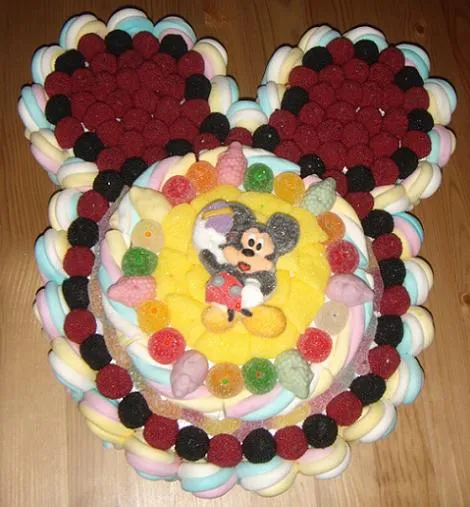Tarta de chucherías de Mickey Mouse