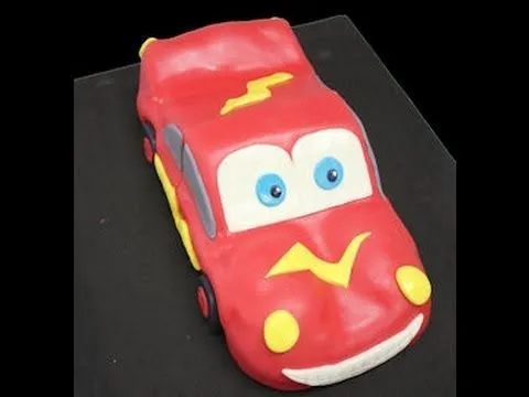 Cómo hacer una tarta de Rayo Mac queen de Cars con fondant en 3D ...