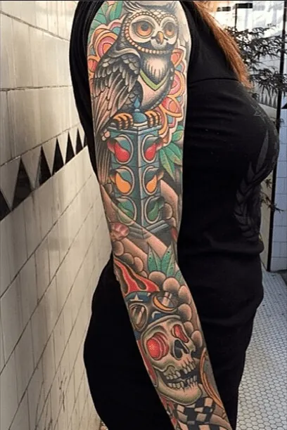 Buscatutattoo: Tatuaje en brazo de buho