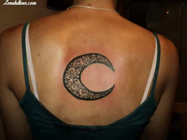 Tatuaje de cacu - Lunas Tribales Astronomía