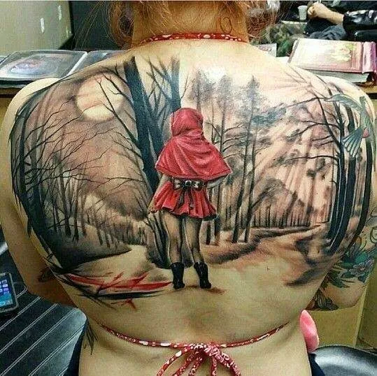 tatuaje de caperusita en el bosque | .