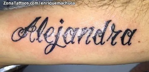 Tatuaje de EnriqueMachuca - Alejandra Nombres Letras