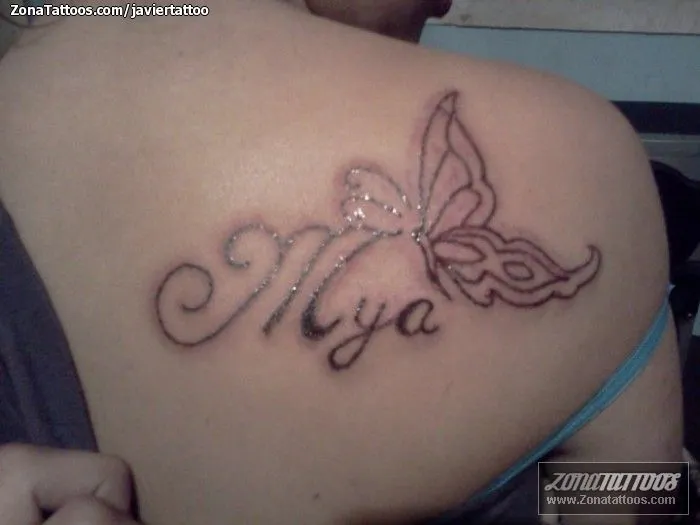 Tatuajes de mariposa con nombres - Imagui