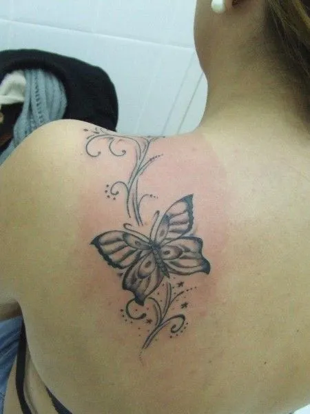 Tatuajes de mariposas en la espalda - Imagui